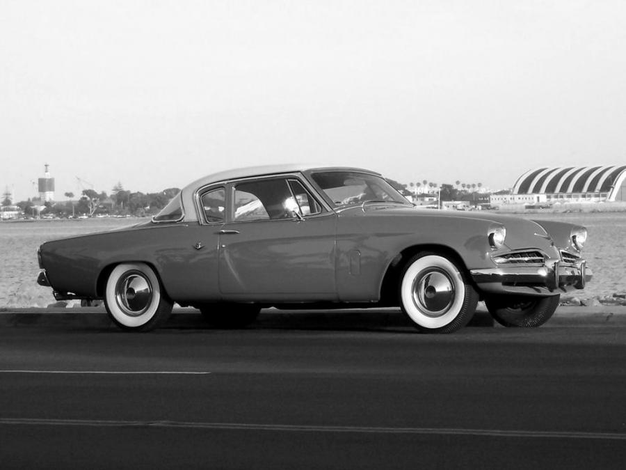  Studebaker Commander Regal Starlight Coupe 1954 года  (фото 1 из 1)